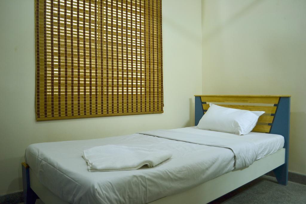 Metro Park Hotell Chennai Rum bild