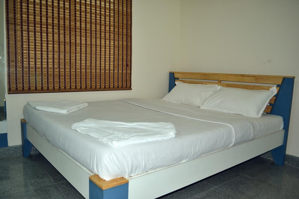 Metro Park Hotell Chennai Rum bild